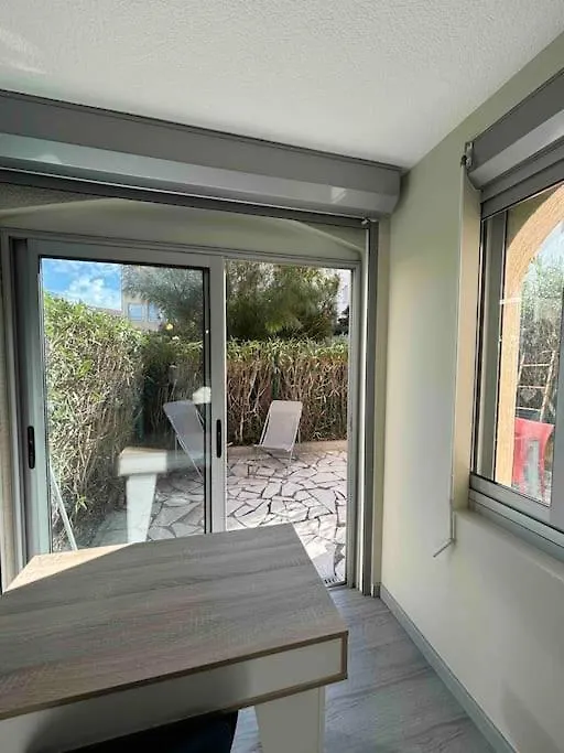 Apartment Appart Lagon Bleu Piscine Tennis Frejus