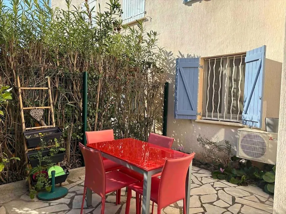 Apartment Appart Lagon Bleu Piscine Tennis Frejus